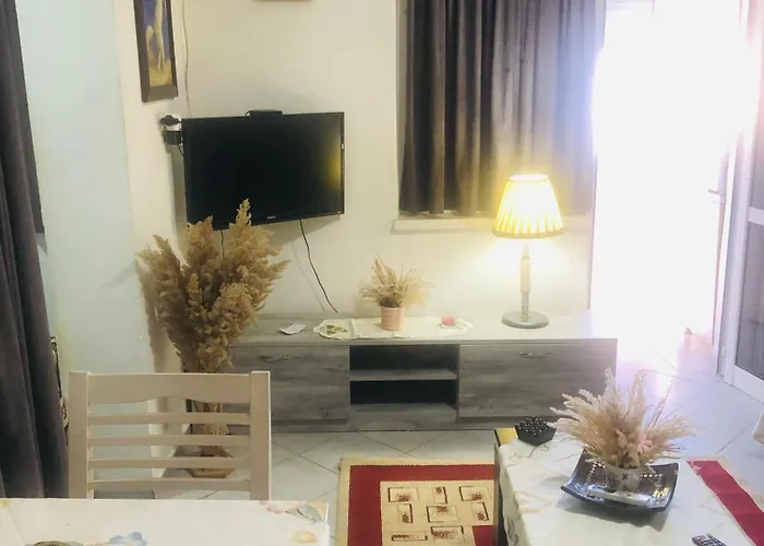 Check In & Chill Inn Appartement Tirana