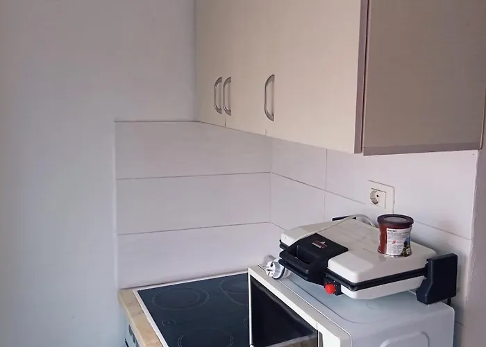 Check In & Chill Inn Appartement Tirana