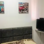 Apartment Check In & Chill *