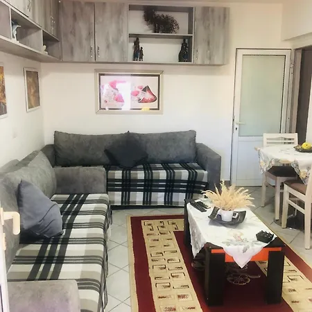 Your Own Privacy Flat *