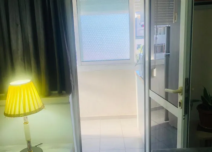 Check In & Chill Inn Apartment