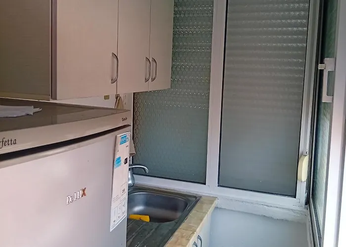 Apartment Check In & Chill Inn *